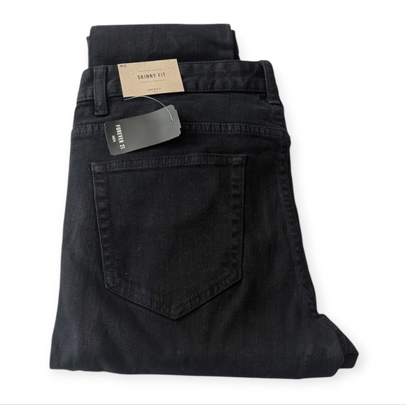 NWT Forever 21 Mens Slim Fit Distressed Jeans Black Zipper Detail Size 32x32 NWT - Picture 12 of 12